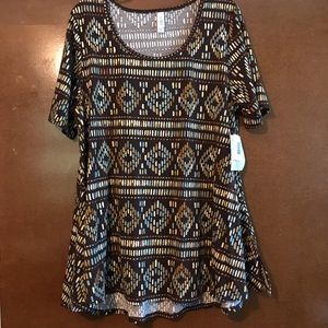 NWT Lularoe Perfect T